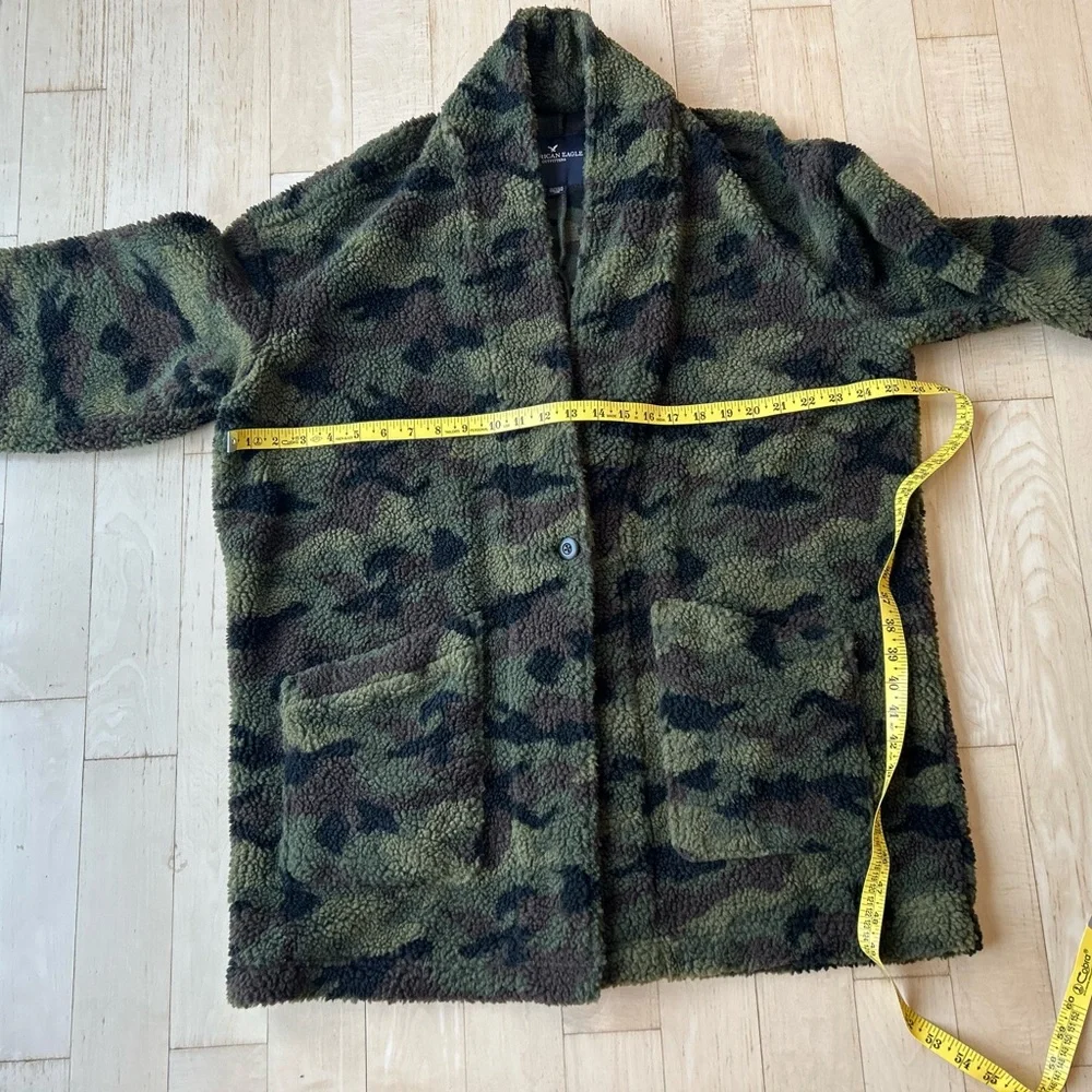 American Eagle Outfitters Green Black Camo Sherpa Fleece Teddy Jacket Size XL